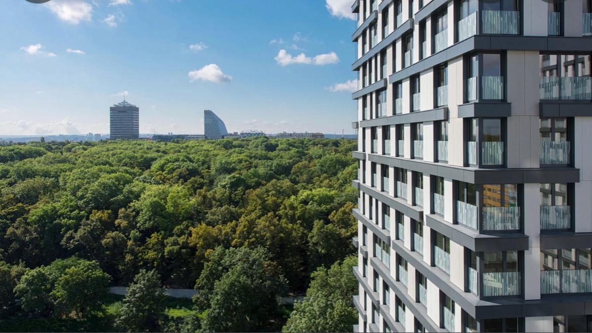 Residence Garden Tower - 8 Min Do Centra, Garaz Прага Экстерьер фото